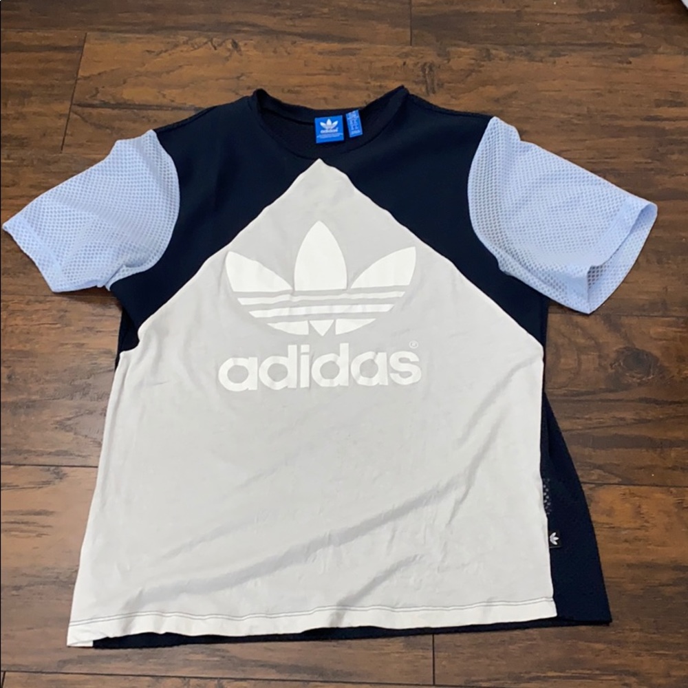 Adidas T-Shirt